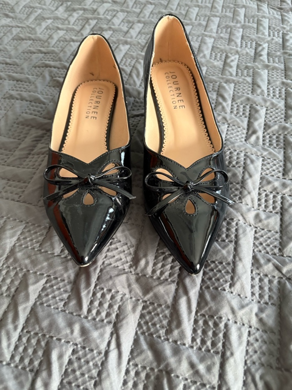 Journee Collection Black Patent Pointed Toe Bow Detail Flats